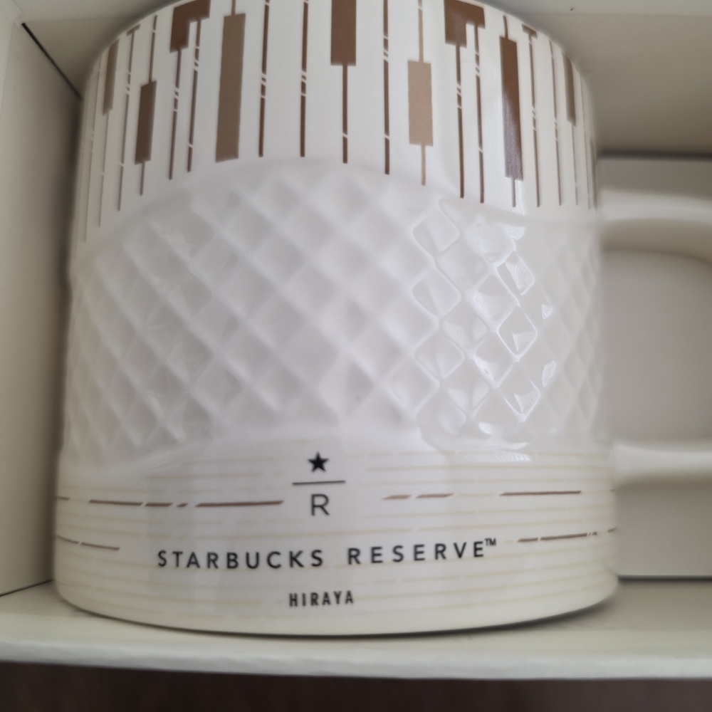 Starbucks Reserve Hiraya Tagaytay Philippines White and Gold Mug Rare NEW - Picture 2 of 6